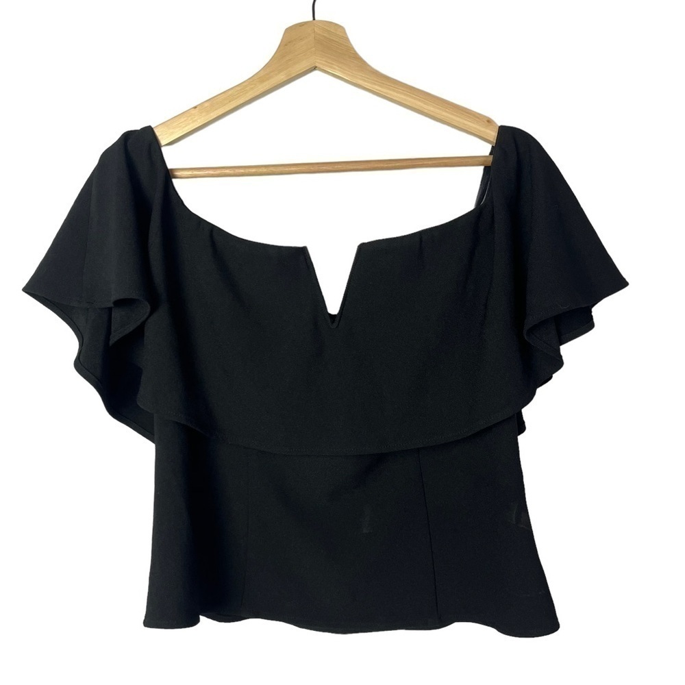 Nordstrom Free Press Black Notched Short Sleeve Flounce Blouse M